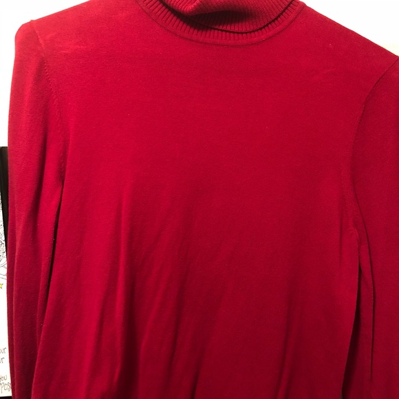 Red turtleneck - Picture 3 of 3